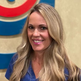 Glen Ellyn Illinois pediatric dentist  Ashlee Cosantino, DMD