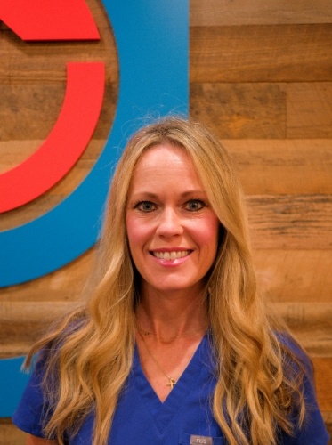 Glen Ellyn Illinois pediatric dentist Ashlee Cosantino